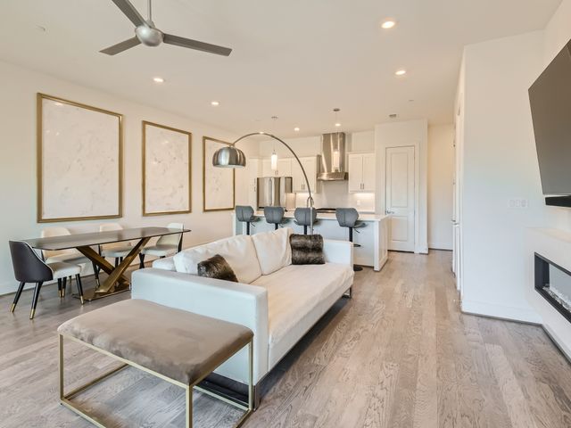 15875 Spectrum Drive 2101, Addison, TX 75001