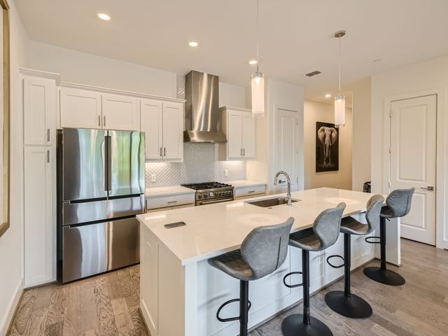 15875 Spectrum Drive 2101, Addison, TX 75001
