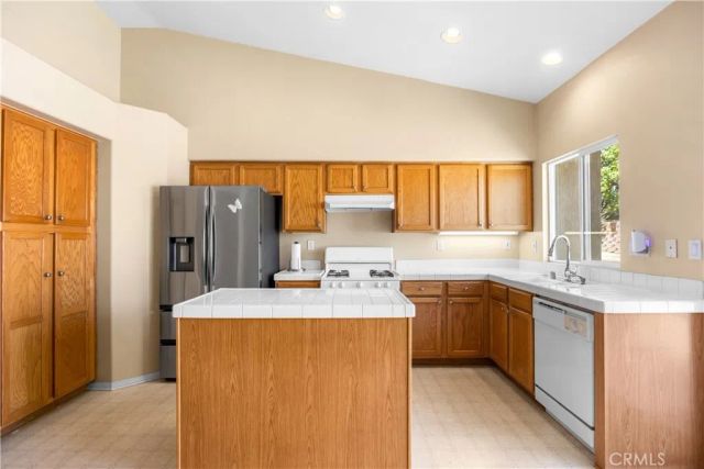 33455 Megan Court, Lake Elsinore, CA 92530