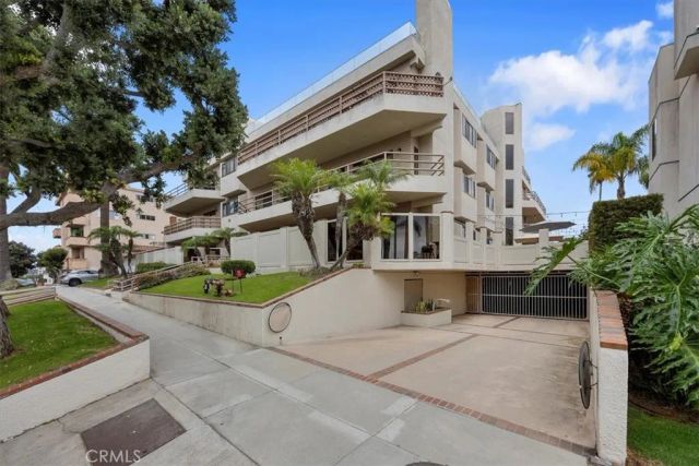 512 Esplanade 303, Redondo Beach, CA 90277