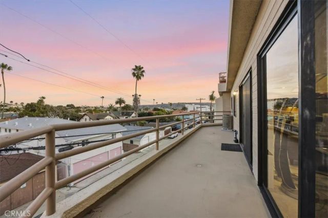 512 Esplanade 303, Redondo Beach, CA 90277