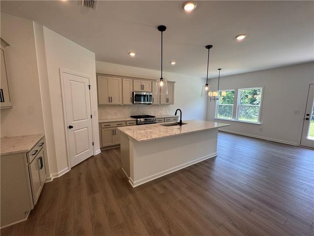 95 Gresham Court, Dawsonville, GA 30534