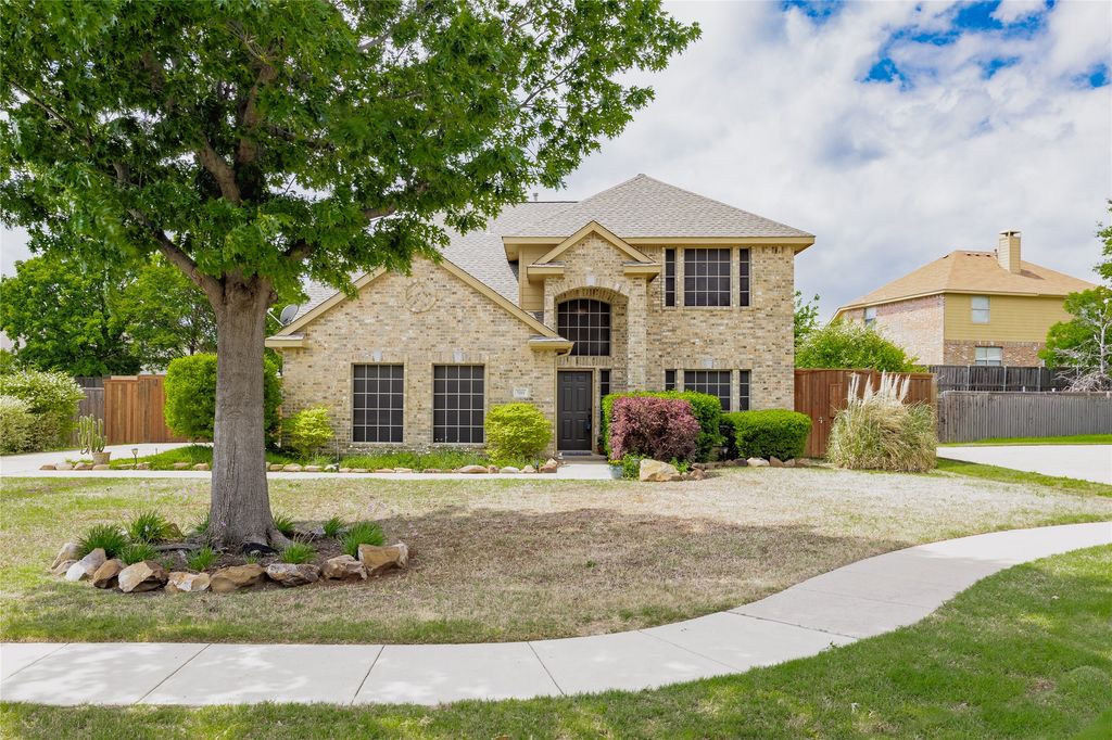 7215 Pheasant Court, Sachse, TX 75048