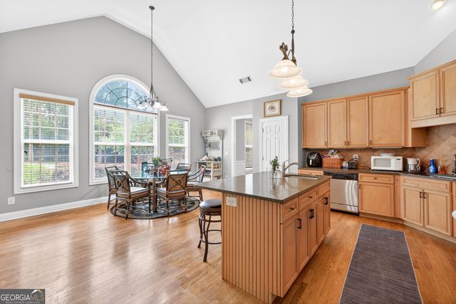 28 Montvale Drive, Hoschton, GA 30548
