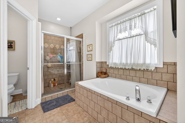 28 Montvale Drive, Hoschton, GA 30548