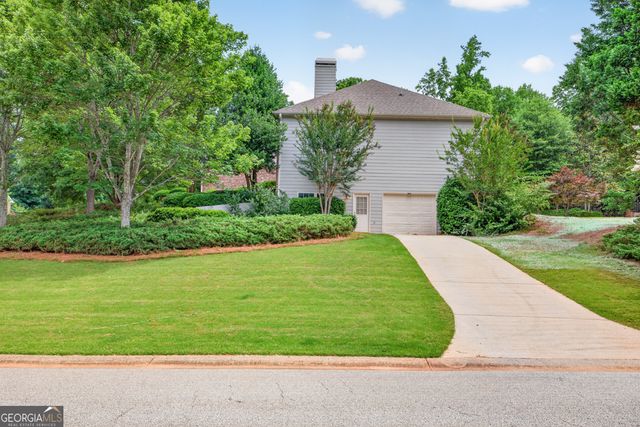 28 Montvale Drive, Hoschton, GA 30548