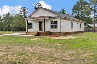 785 Forest Springs, Livingston, TX 77351