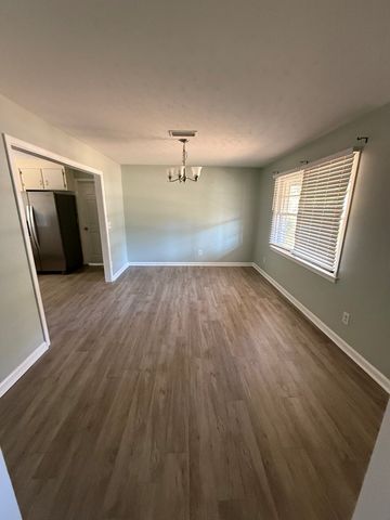 300 Reid Drive, Dothan, AL 36301