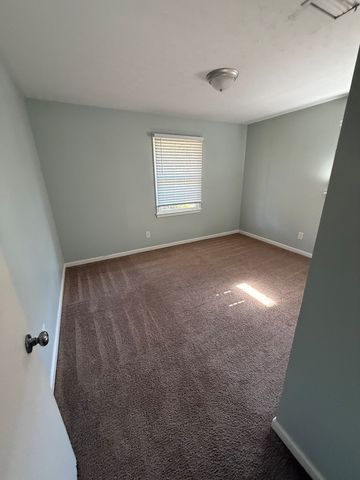 300 Reid Drive, Dothan, AL 36301