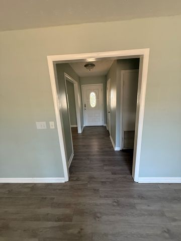 300 Reid Drive, Dothan, AL 36301