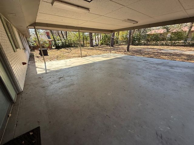 300 Reid Drive, Dothan, AL 36301