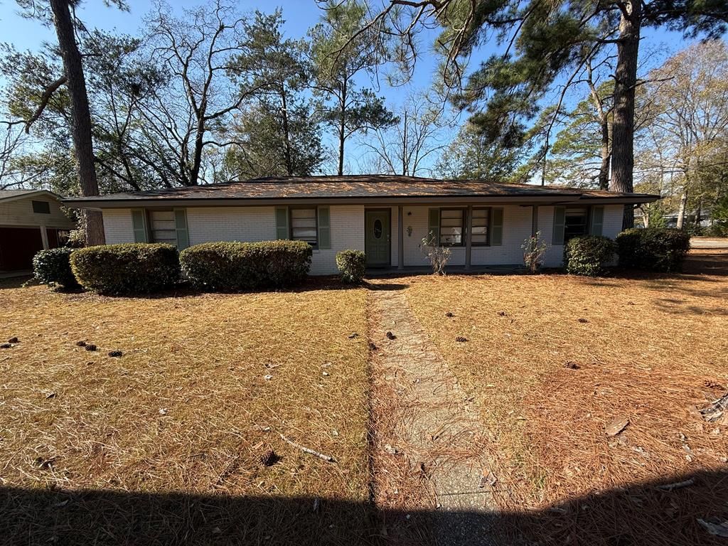 300 Reid Drive, Dothan, AL 36301