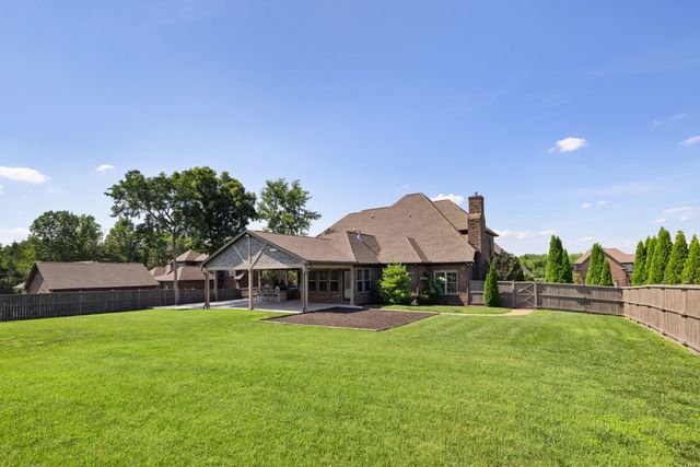 100 Wembly Ln, Mount Juliet, TN 37122