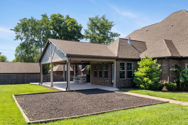 100 Wembly Ln, Mount Juliet, TN 37122