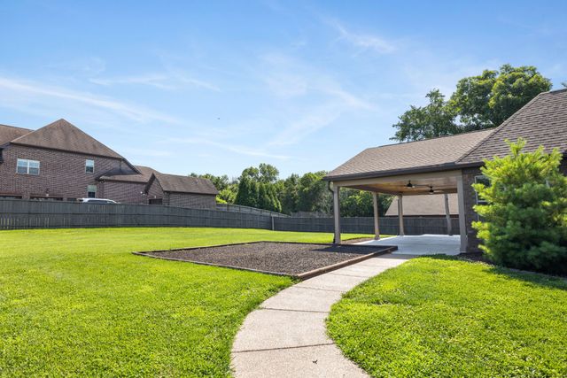 100 Wembly Ln, Mount Juliet, TN 37122