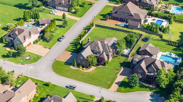 100 Wembly Ln, Mount Juliet, TN 37122
