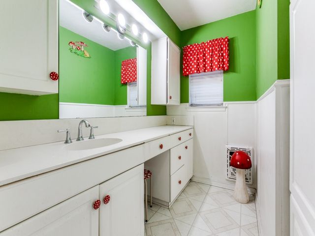 2804 S 5th Street, Garland, TX 75041