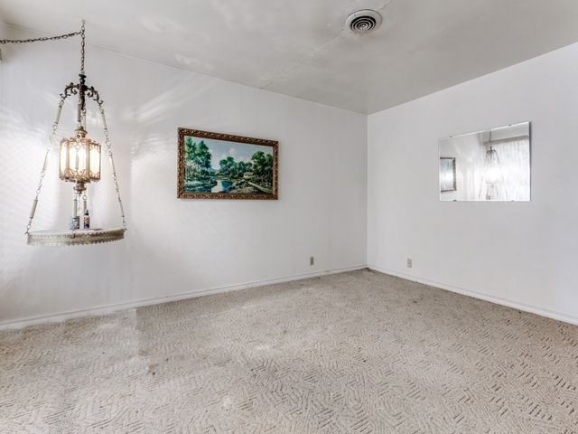 2804 S 5th Street, Garland, TX 75041