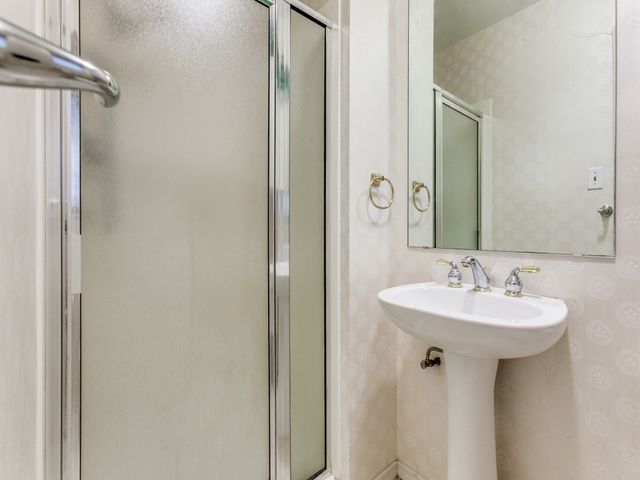 2804 S 5th Street, Garland, TX 75041