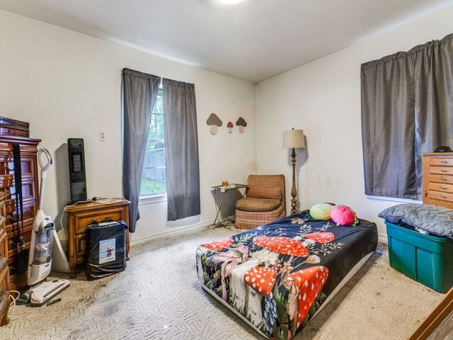 2804 S 5th Street, Garland, TX 75041