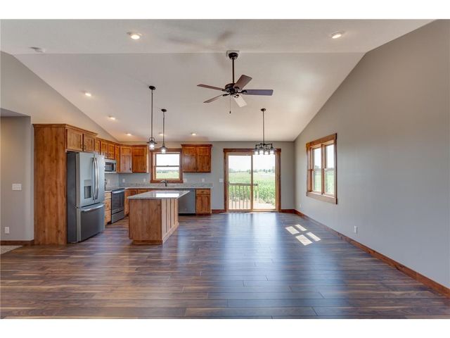 453 Coyote Way, New Richmond, WI 54017