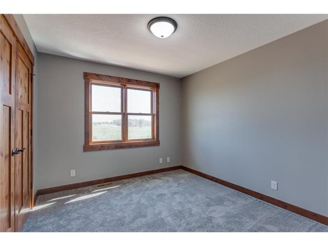 453 Coyote Way, New Richmond, WI 54017