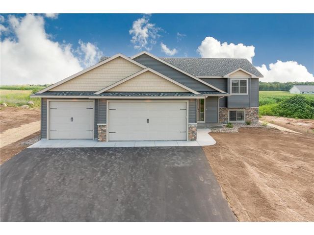 453 Coyote Way, New Richmond, WI 54017