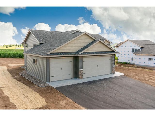 453 Coyote Way, New Richmond, WI 54017