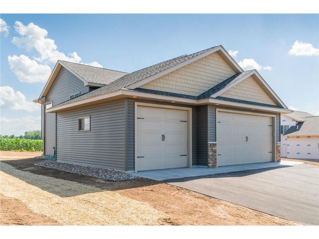 453 Coyote Way, New Richmond, WI 54017