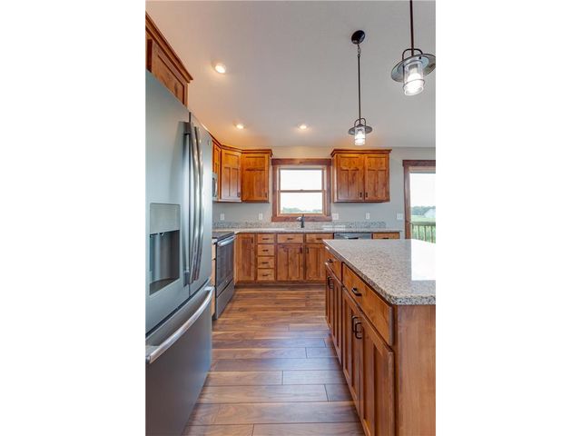 453 Coyote Way, New Richmond, WI 54017