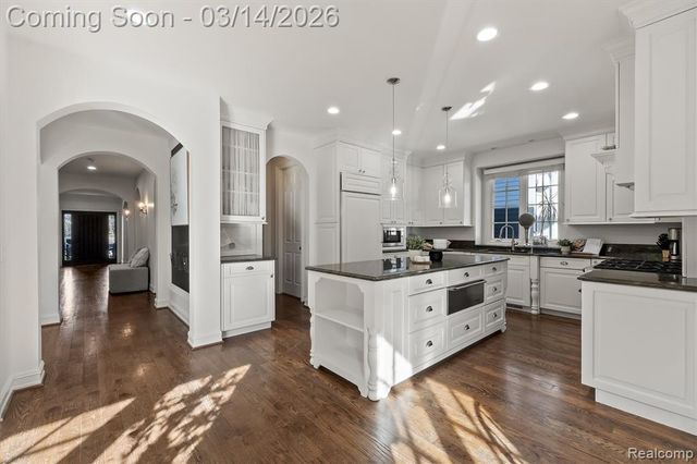 600 Woodland Street, Birmingham, MI 48009