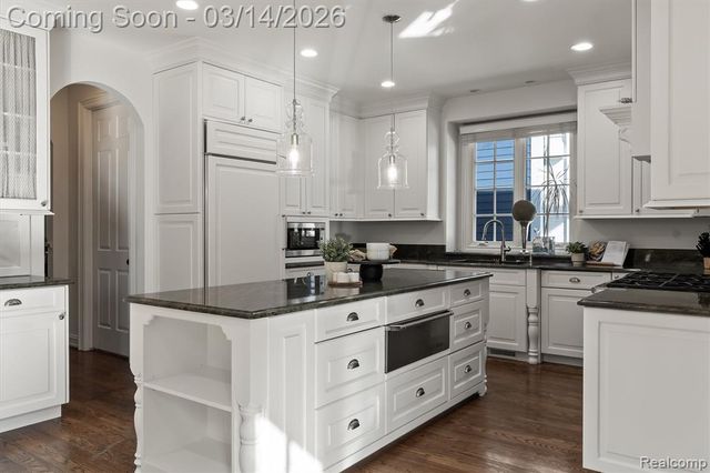 600 Woodland Street, Birmingham, MI 48009