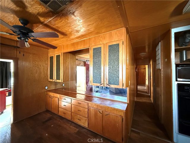 1536 S State St 48, Hemet, CA 92543