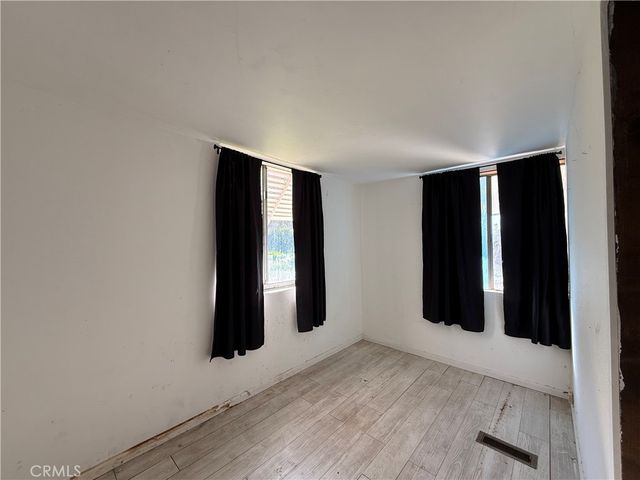 1536 S State St 48, Hemet, CA 92543