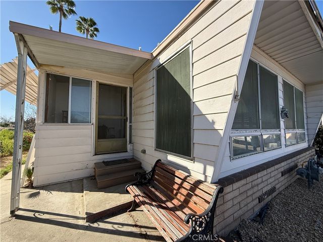 1536 S State St 48, Hemet, CA 92543