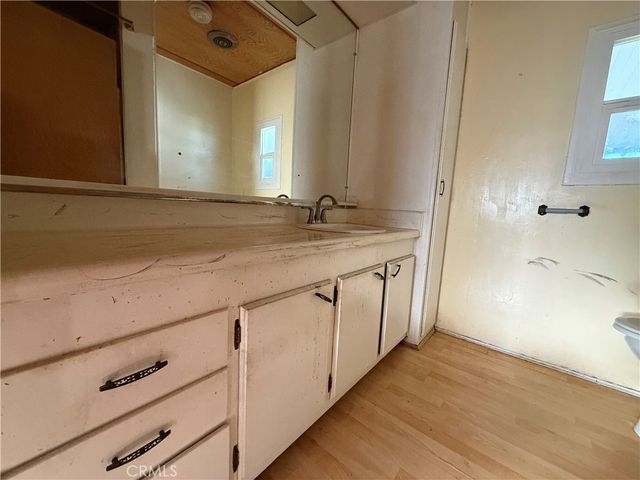 1536 S State St 48, Hemet, CA 92543