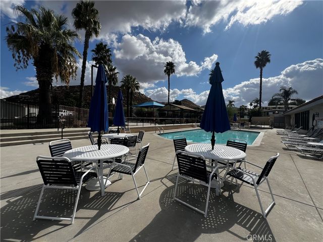 1536 S State St 48, Hemet, CA 92543