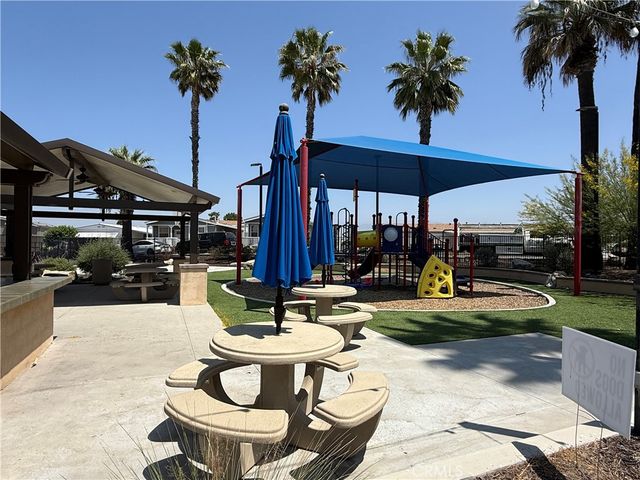 1536 S State St 48, Hemet, CA 92543