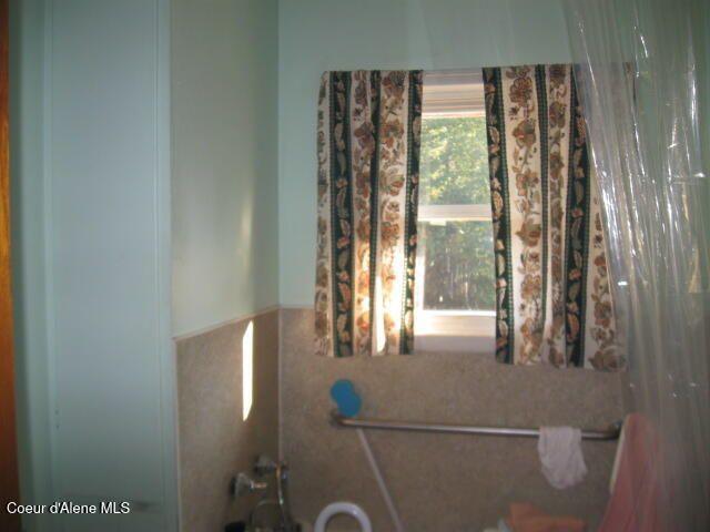 1188 Whiskey Jack Rd, Sandpoint, ID 83864