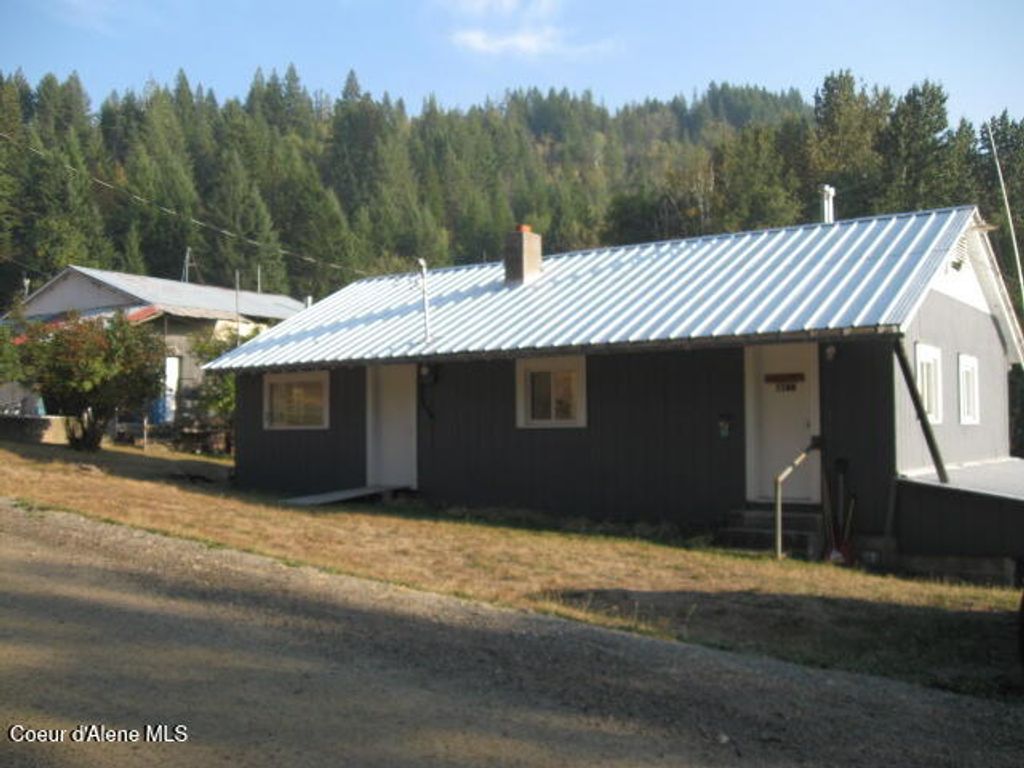 1188 Whiskey Jack Rd, Sandpoint, ID 83864