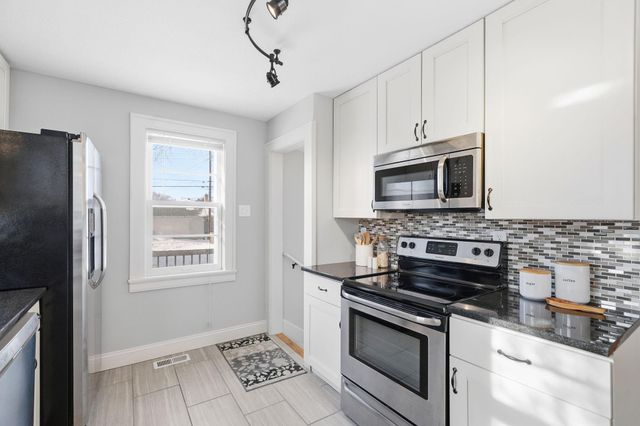 5630 25th Avenue S, Minneapolis, MN 55417