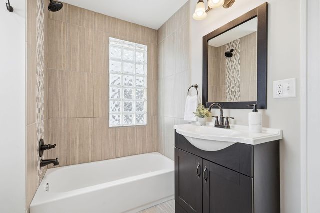 5630 25th Avenue S, Minneapolis, MN 55417