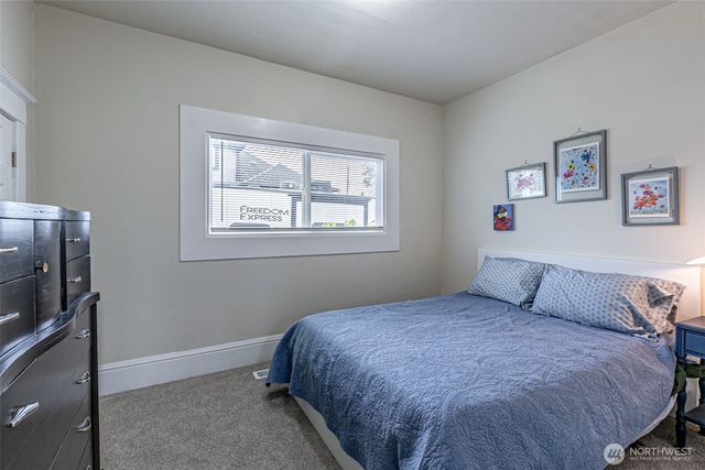 6447 S Warner Street, Tacoma, WA 98404