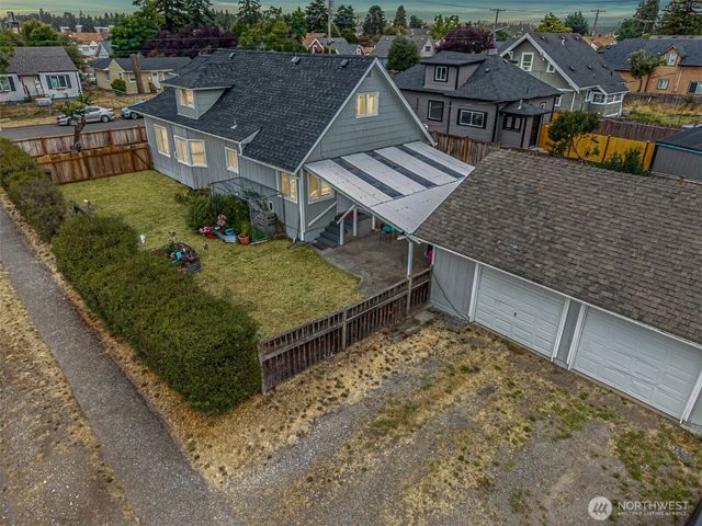 6447 S Warner Street, Tacoma, WA 98404