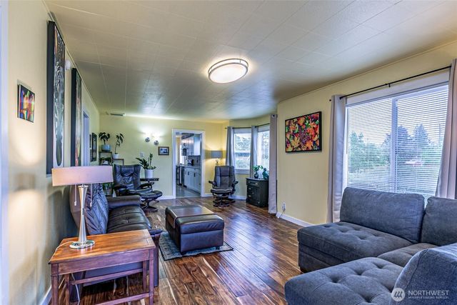 6447 S Warner Street, Tacoma, WA 98404