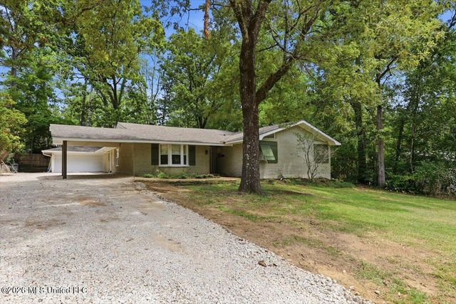 1786 Brecon Drive, Jackson, MS 39211