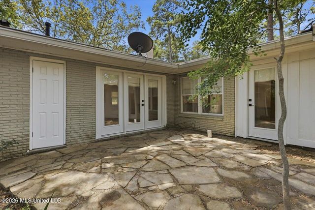 1786 Brecon Drive, Jackson, MS 39211