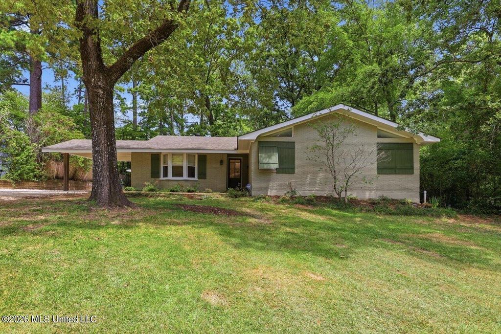 1786 Brecon Drive, Jackson, MS 39211