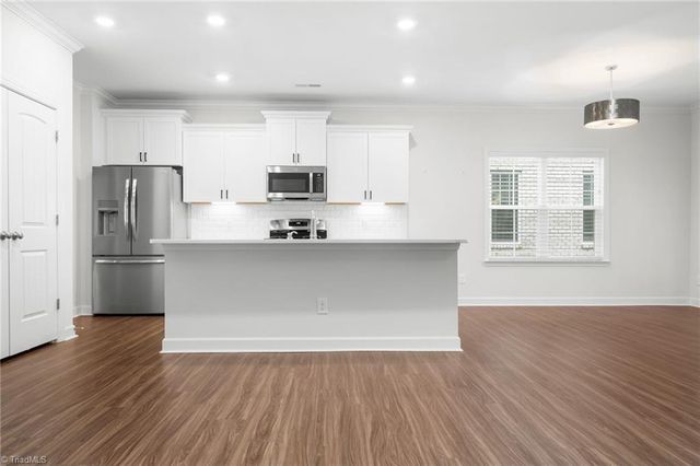 5512 Glad Acres Road, Pfafftown, NC 27040