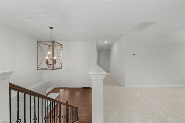 5512 Glad Acres Road, Pfafftown, NC 27040